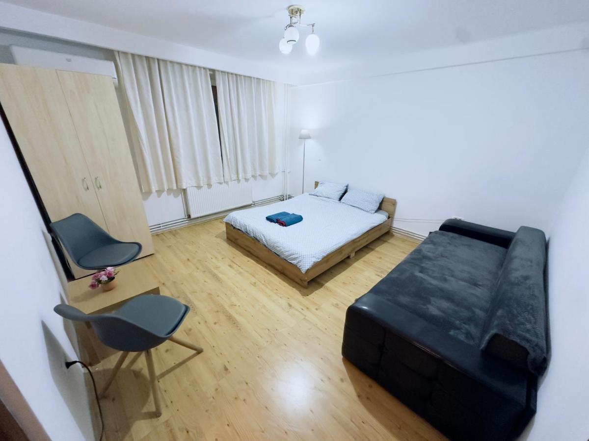 تيميشورا Apartment 2 Camere Centru Piata 700 المظهر الخارجي الصورة